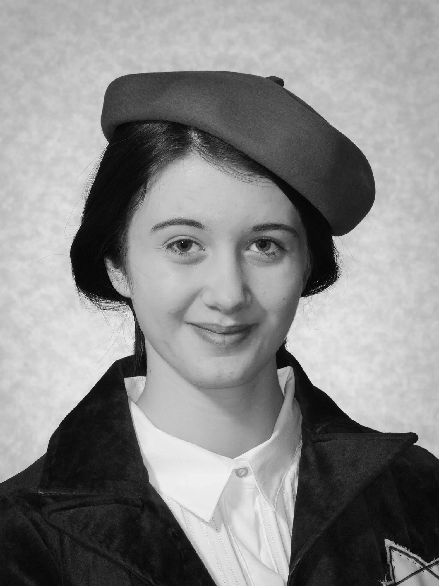 Liy Halley as Anne Frank