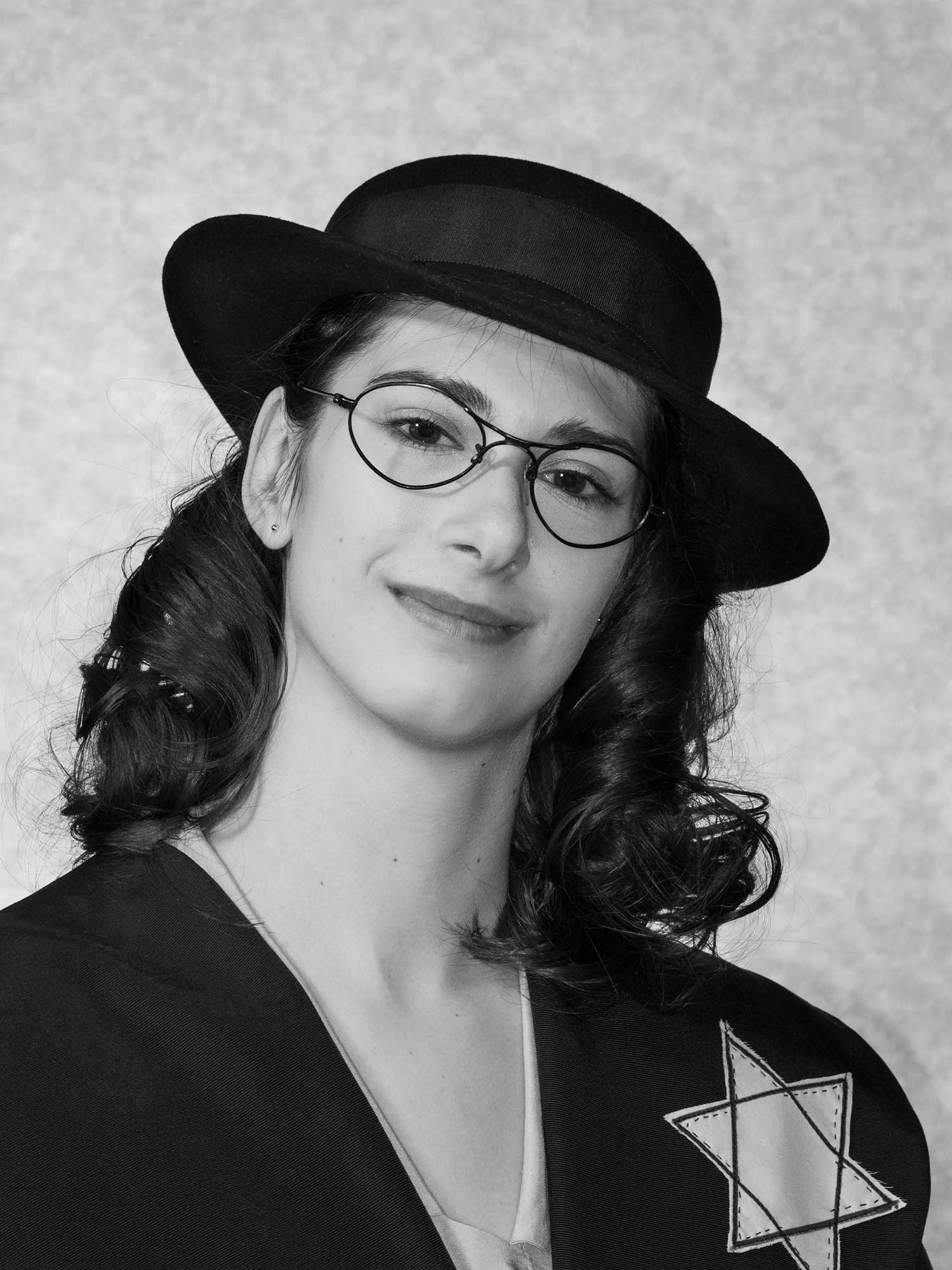 Eve Sperling as Margot Frank