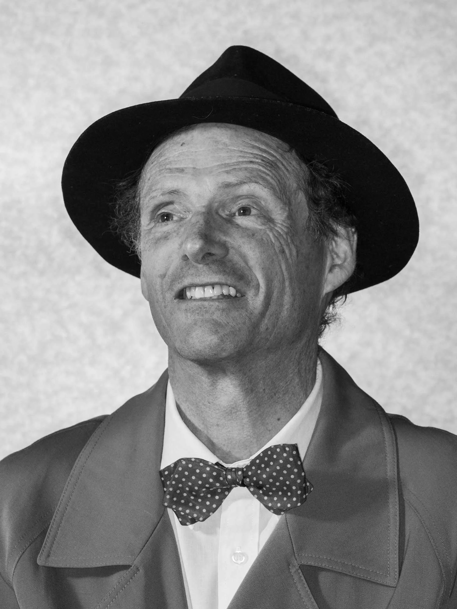 Michael Grossman as Mr. Dussel